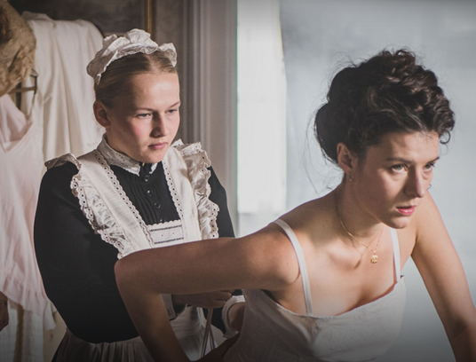 Film Služka (2023) – historické drama podle skutečných událostí, které stojí za pozornost